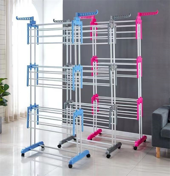 Shoe rack with cover